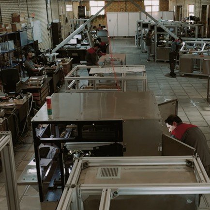 Automated machine manufacturing workshop